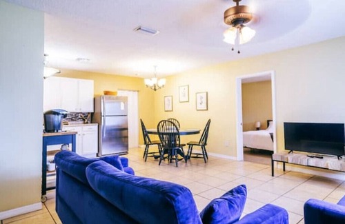 DeLand Cottage | * Sandy's Peaceful Retreat*