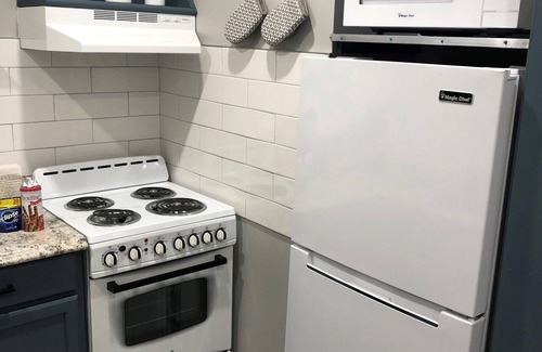 Arlington Heights Apartment | Sandy's Sweet Suite (Private & Complete Studio)
