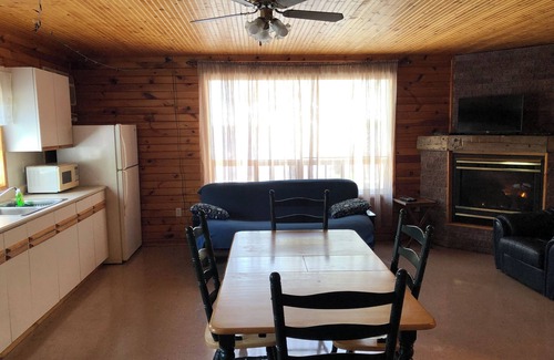 Harwood Cottage | Sandy Shore Cottages Lake Front loft #6, Sauna