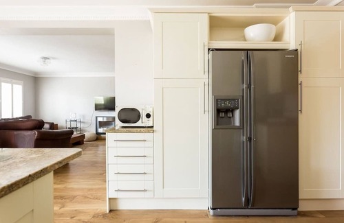 Sandbanks Apartment | Sandy Shores - 2-bed flat on Sandbanks Peninsular