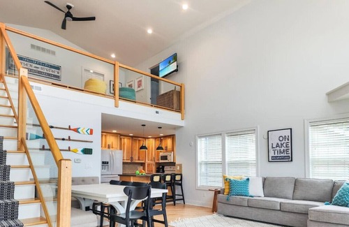 Spirit Lake House | Sandy Shores Beach House on Big Spirit Lake