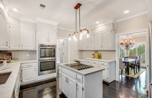 Sandy Springs House | Sandy Springs Celebrity Estate on 2 acres