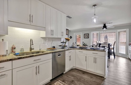 Sandy Springs House | Sandy Springs Retreat