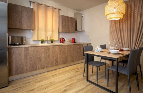 Ipsos Apartment | Sandy Suite | Jacuzzi | 10min Walk to Ipsos Beach