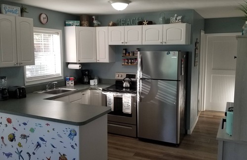 Candler Cottage | Sandy Toes Cottage @ Lake Weir
