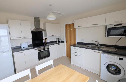 Burnham-on-Sea Apartment | Sandy Toes - Top floor with stunning sea view! Dogs welcome on request, extra fee