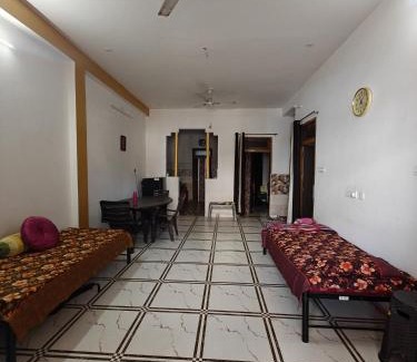 Civil Lines House | Sangam Special Vila