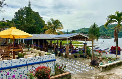 Parapat Hotel | Sanggam Aek Sere