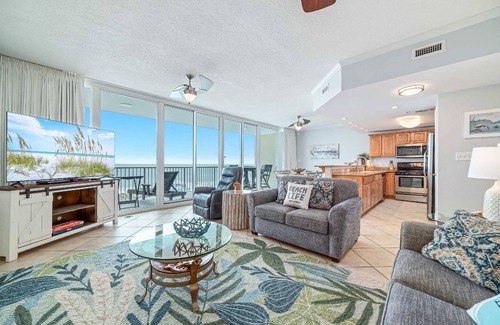 Gulf Shores Condo | Sanibel 1003 ~ Outdoor/Kiddie Pools, Sauna, Beach Access + $400 FREE Activities Daily ~ Zoo/Parasail