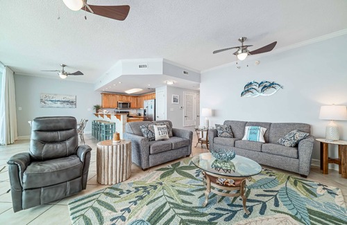 Gulf Shores Condo | Sanibel 1003 ~ Outdoor/Kiddie Pools, Sauna, Beach Access + $400 FREE Activities Daily ~ Zoo/Parasail