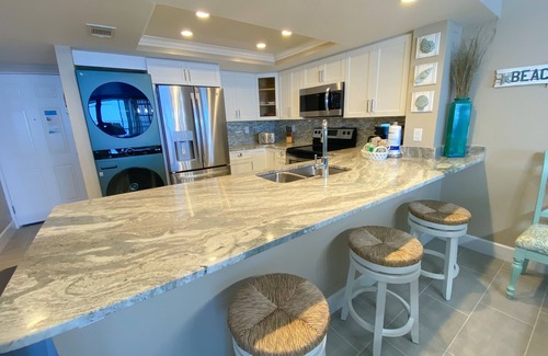 Punta Rassa Condo | Sanibel Harbour Resort Bay View Tower 434: Beautiful lanai sunset views from this updated condo