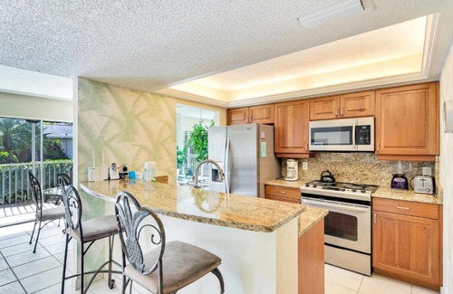 Sanibel Apartment | Sanibel Siesta On The Beach Unit 103 Condo