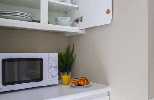 Splott House | Sanjo Suite by Koya Homes-2-Bed Home-Free Parking