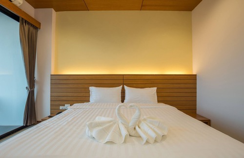 Thoeng Hotel | Sann View Hotel