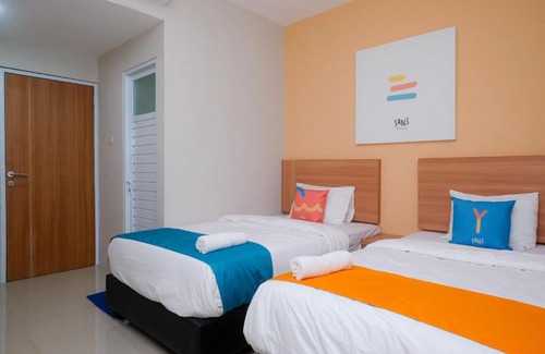West Semarang Hotel | Sans Hotel Tiga Putri Semarang by RedDoorz