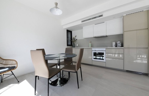 Caslano Villa | Sans Souci 2 - Swisshomebnb