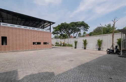 Blitar Hotel | Sans WM Hotel Blitar