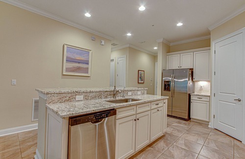 American Beach Condo | SansSouci "No Worries" Summerwoods of Amelia Condo,Walk to Beach! OR Enjoy Pool!