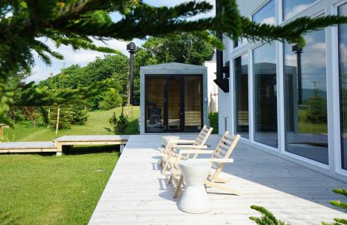 Kawayu Onsen Villa | SANSUI - Lakeside Villa