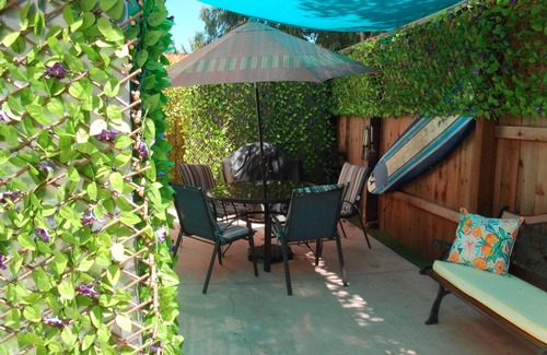 Santa Barbara Apartment | Santa Barbara Mermaid's Cove- Cozy 1-bedroom Apartment with A/C, WiFi, and W&D