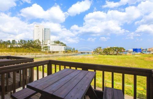 Gangneung House | Santa Beach Pension