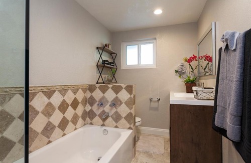 Santa Clarita House | Santa Clarita