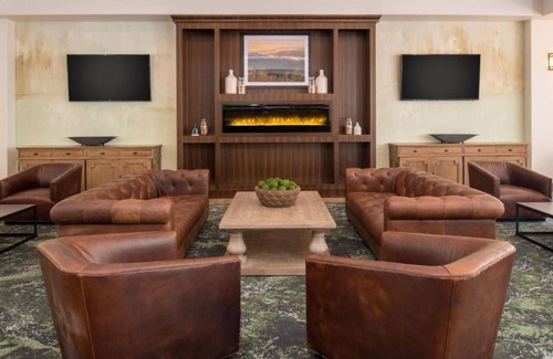 Scotts Valley House | Santa Cruz Scotts Valley California Hotel Welcomes You
