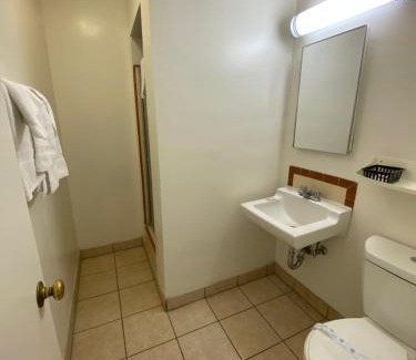 Tehachapi Hotel | SANTA FE MOTEL