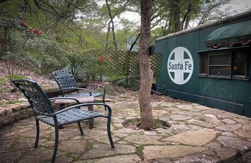 Glen Rose Cabin | Santa Fe Railcar Cabin - River Access