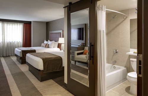 Centennial Hills Resort | Santa Fe Station Hotel & Casino