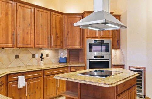 Nor Este House | " Santa Fe Style" Custom 4bedroom Home