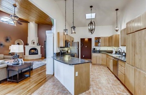 Eldorado at Santa Fe House | Santa Fe’s top rated Casa de Ochoa is available for Summer & Fall trips.