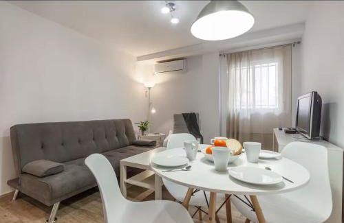 San Carlos-Tartessos Apartment | Santa Justa modern Suites Sevilla