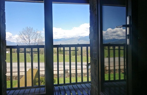 Sainte-Leocadie House | SANTA LEOCADIA VII - Three Bedroom House, Sleeps 6
