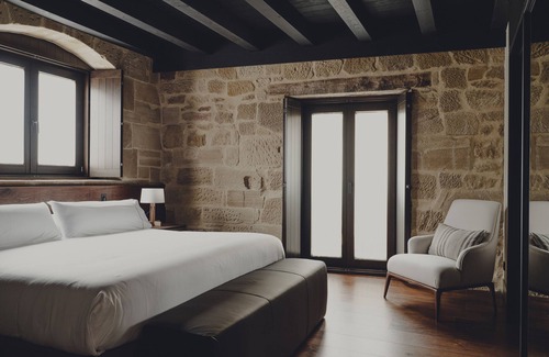 Briones Hotel | Santa María Briones
