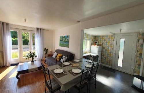 Saint-Ouen-de-Mimbre House | Santa Maria