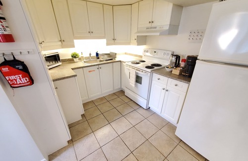 Industrial Park House | Santa Maria Suites | Pure Comfort