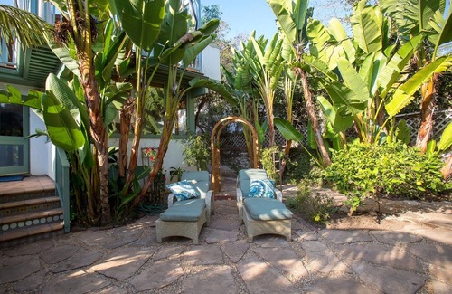 North of Montana House | Santa Monica Beach Luxury Suite