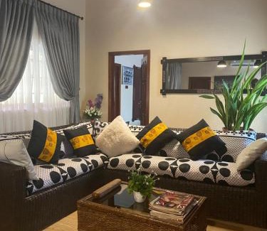 Atimpoku Cabin | Santa Monica Home Lodge