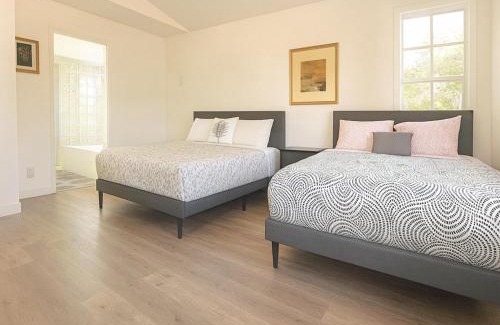Sunset Park House | Santa Monica Luxe Home - Hot Tub, Pool Table, Grill & Cinema Projector