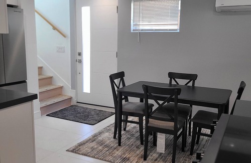 Sunset Park House | Santa Monica Special 4800/Mo 2Bd 2Ba like a house