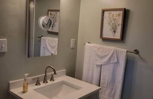 Junior College Neighborhood Association House | Santa Rosa Gem