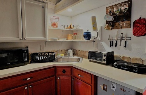 Arcadia Apartment | Santa's Cottage, stay where the big man stays when he vacations in Florida.