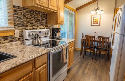 Christmas Apartment | Santa's Shack Upstairs - Near Pictured Rocks