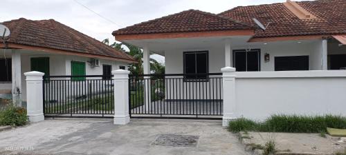 Tuaran House | Santai Homestay