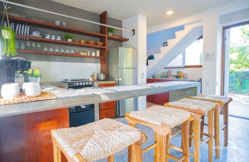 El Tunco House | SantiChanti Walk to Sunzal Beach