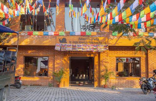 Sauraha Hotel | Santih Pala- by Jungle Adventure World Hotel