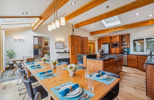 Arch Cape House | Santo Cristo - Beachcomber Vacation Homes