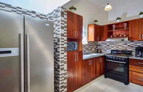 Gascue House | Santo Domingo Colonial 5-Bedroom Pool Villa✔️