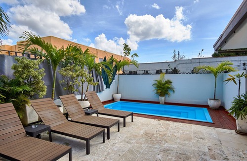 Gascue House | Santo Domingo Colonial 5-Bedroom Pool Villa✔️